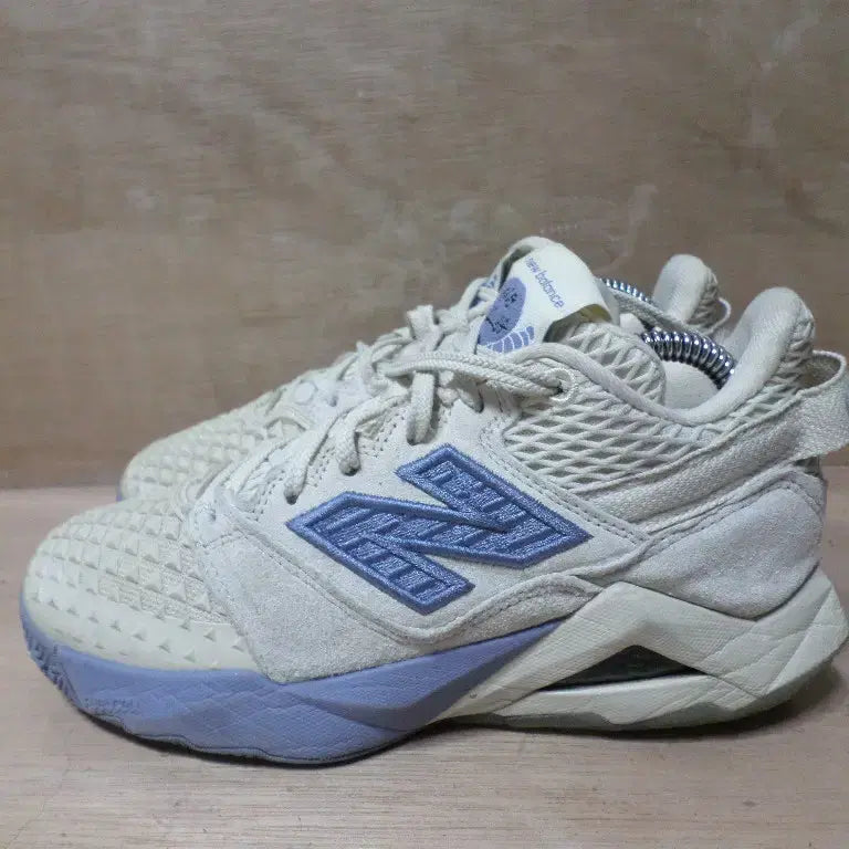 [BUNJANG] New Balance Tennis Shoes Sneakers 260811 / 후루룩구제3 235 뉴발란스 테니스화 운동화 스니커즈 260811