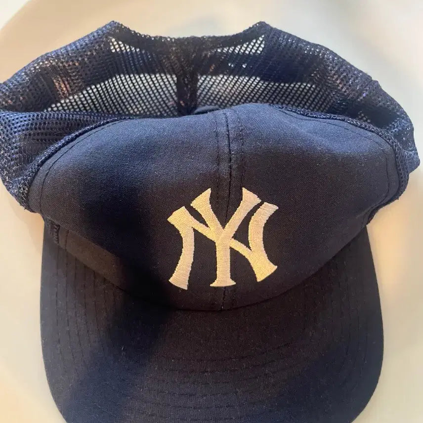 [BUNJANG] Twins Enterprise New York Yankees Trucker Snapback Hat / 뉴욕 양키스 트러커 스냅백