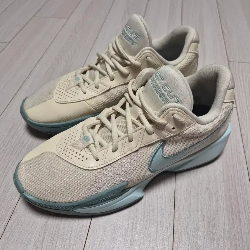 [BUNJANG] Nike Air Zoom GT Cut Academy EP Coconut Milk Mineral Sneakers (Size 265) / 나이키 에어 줌 GT 컷 아카데미 EP 운동화 사이즈265나이키 에어 줌 GT 컷 아카데미 EP 코코넛 밀크 미네랄 모델입니다.모델명: 나이키 에어 줌 GT 컷 아카데미 E