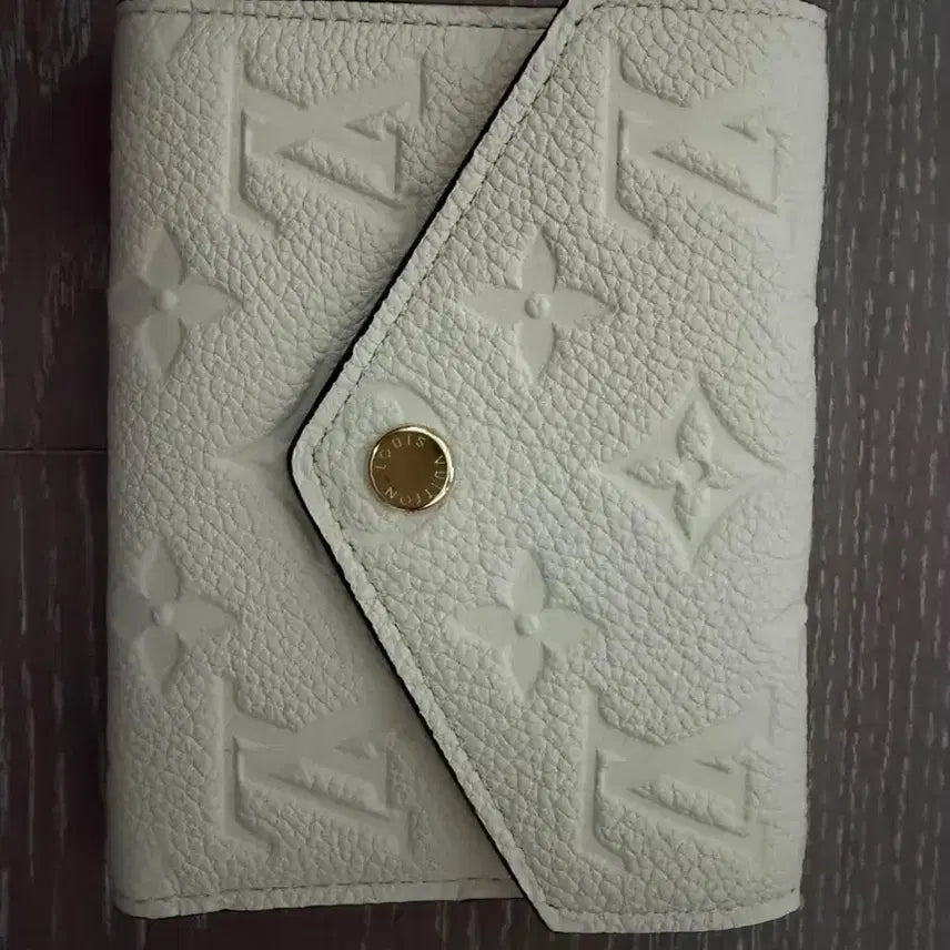 [BUNJANG] Louis Vuitton Victorie Wallet Ivory / 루이비통 빅토리 윌릿 아이보리