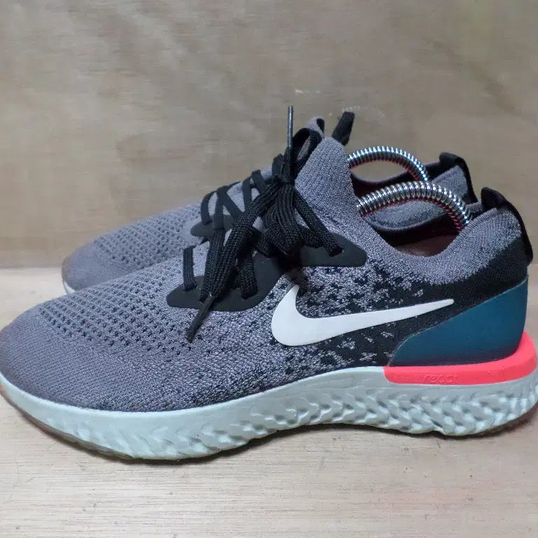 [BUNJANG] Nike Epic React Running Shoes / 후루룩구제3 여250 나이키 에픽 리엑트 운동화 260811