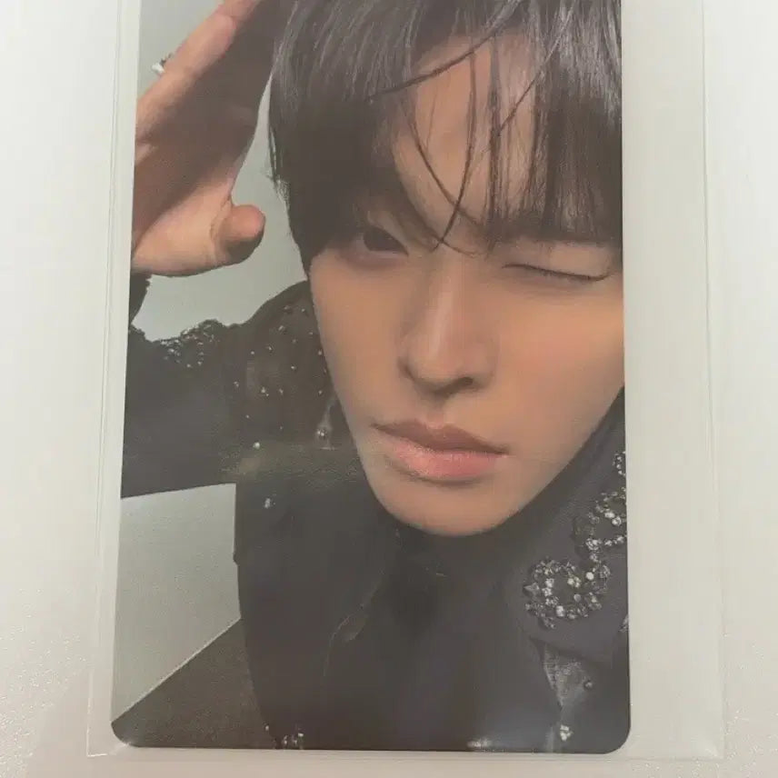 [BUNJANG] ODD TO LOVE Riku Photocard / 오드투러브 무신사 리쿠 포카 판매