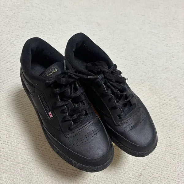 [BUNJANG] Reebok Classic Leather Black Sneakers (235mm) / 리복 클래식 레더 블랙 235
