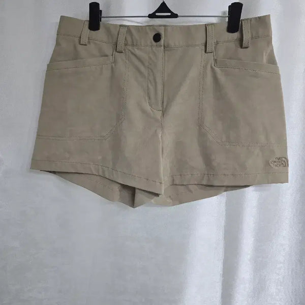 [BUNJANG] The North Face Women's Beige Shorts / 노스페이스 여성 반바지 베이지 (2382)