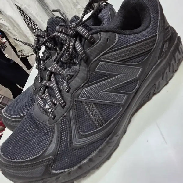 [BUNJANG] New Balance Sneakers Black Size 280 / 뉴발란스 운동화 블랙280