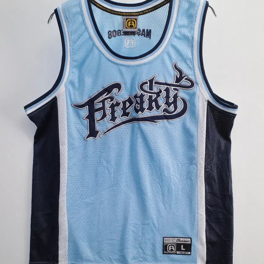[BUNJANG] Freaky Massive L Poly 100 T-Shirt / 프리키 매시브