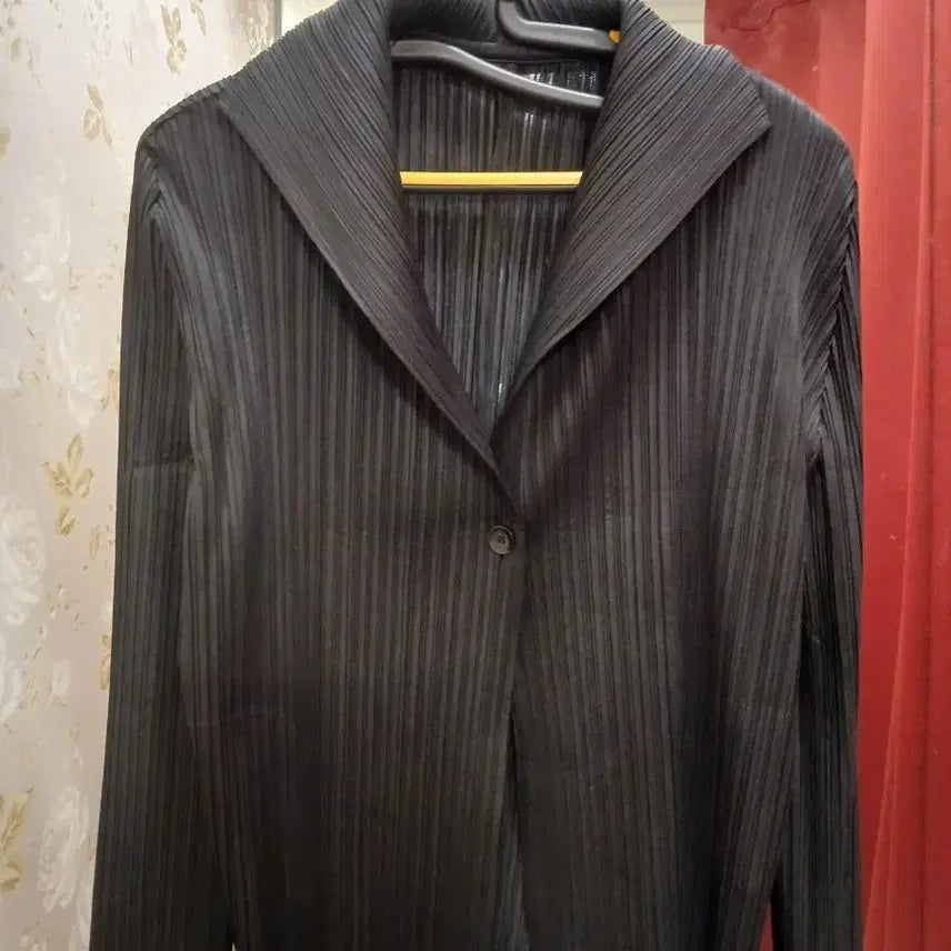 [BUNJANG] Pleats Me Black Pleated Jacket (Size 55-77) / 7/69 플리츠미 플리츠 검정 자켓 55~77