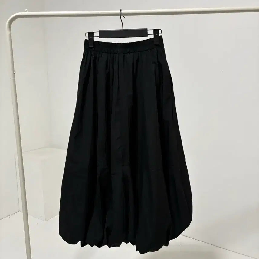 [BUNJANG] New New Black Long Skirt / 뉴뉴 블랙 롱스커트