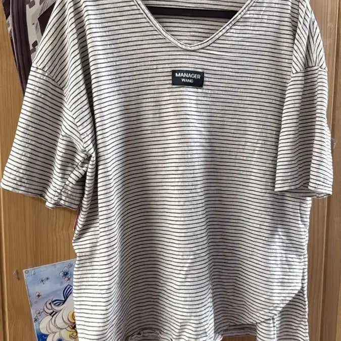 [BUNJANG] V-Neck Striped T-Shirt / 브이넥 단가라티