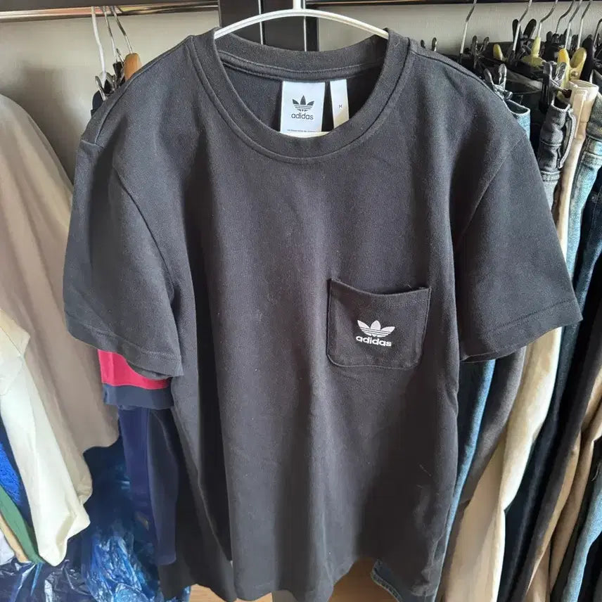 [BUNJANG] Adidas Pocket T-Shirt Black Size M / 아디다스 반팔 포켓티 블랙 사이즈 M 팝니다