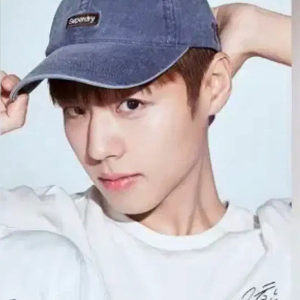 [BUNJANG] Superdry Navy Baseball Cap Park Jihoon Autograph Embroidery / 슈퍼드라이 볼캡 네이비 박지훈 싸인자수