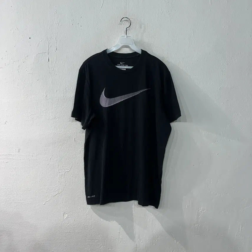 [BUNJANG] Nike Big Logo T-Shirt Size 105 / 나이키 빅로고 반팔티 105