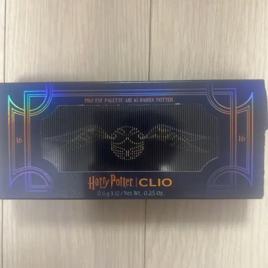 [BUNJANG] CLIO Harry Potter Pro Eye Palette 16 Sealed / 클리오 해리포터 프로 아이 팔레트 16해리포터 미개봉 상품 판매합니다