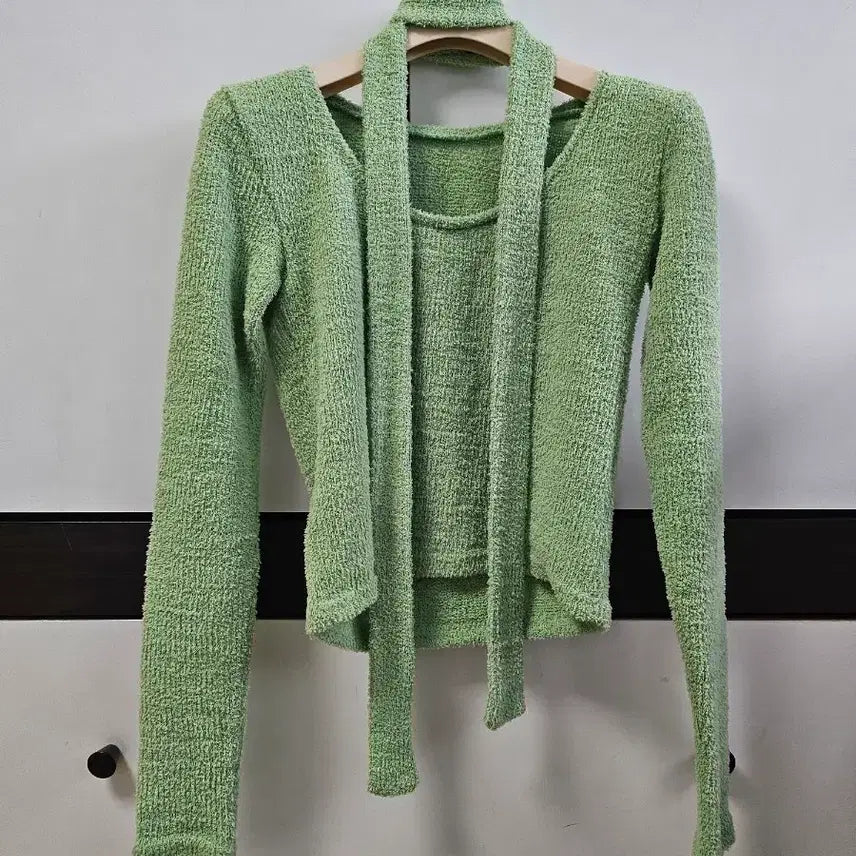[BUNJANG] Mint Boucle Scarf Knit Set / 연두 부클 머플러 니트 세트