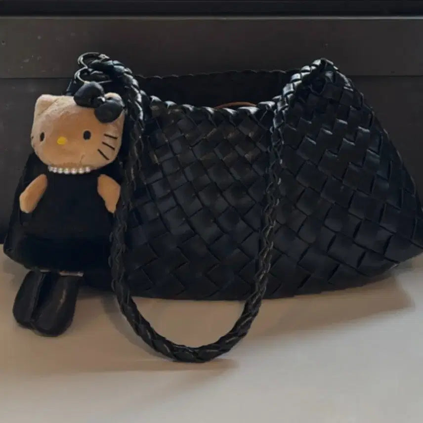 [BUNJANG] Handmade Dragon Shoulder Bag / 핸드메이드 드래곤 숄더백