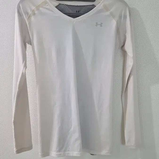 [BUNJANG] Under Armour White Long Sleeve T-Shirt / (S)언더아머 화이트 긴팔 티셔츠