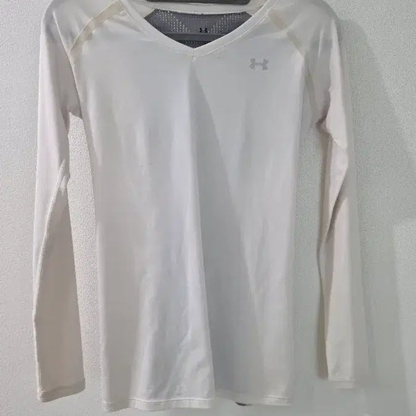 [BUNJANG] Under Armour White Long Sleeve T-Shirt / (S)언더아머 화이트 긴팔 티셔츠
