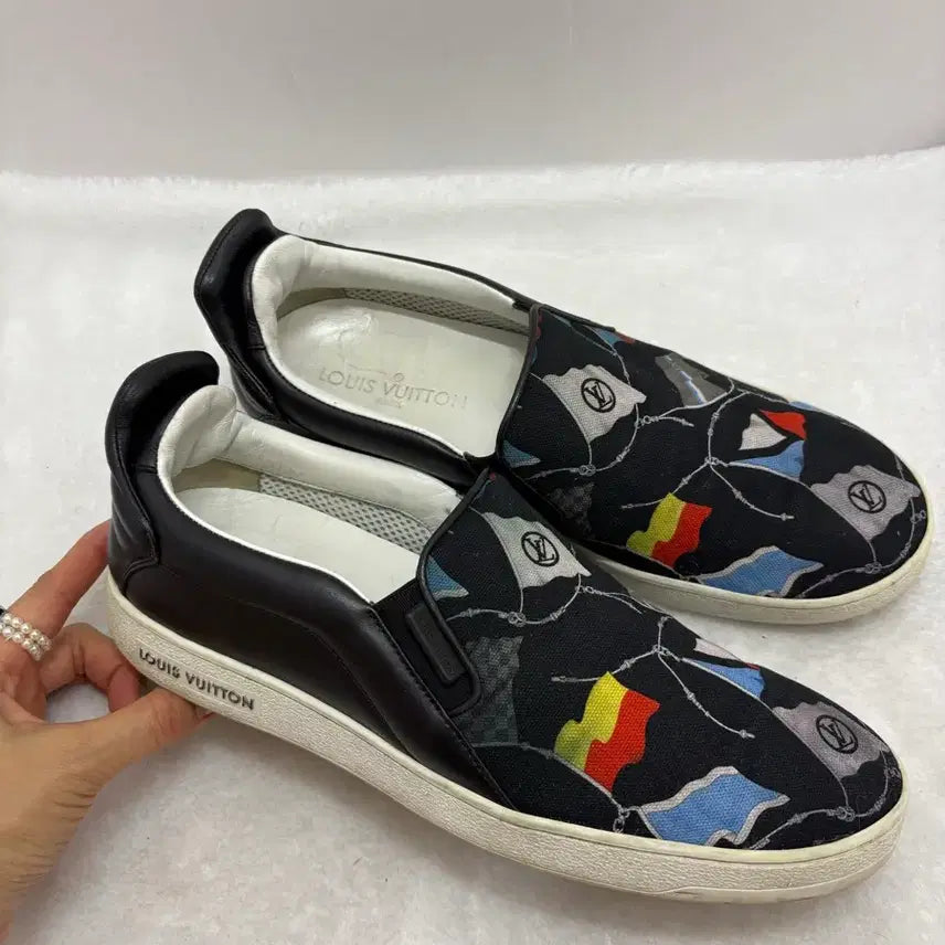 [BUNJANG] Louis Vuitton Flag Pattern Slip-Ons (Size 260-265) / 정품) 루이비통 플래그 패턴 슬립온 260~265사이즈