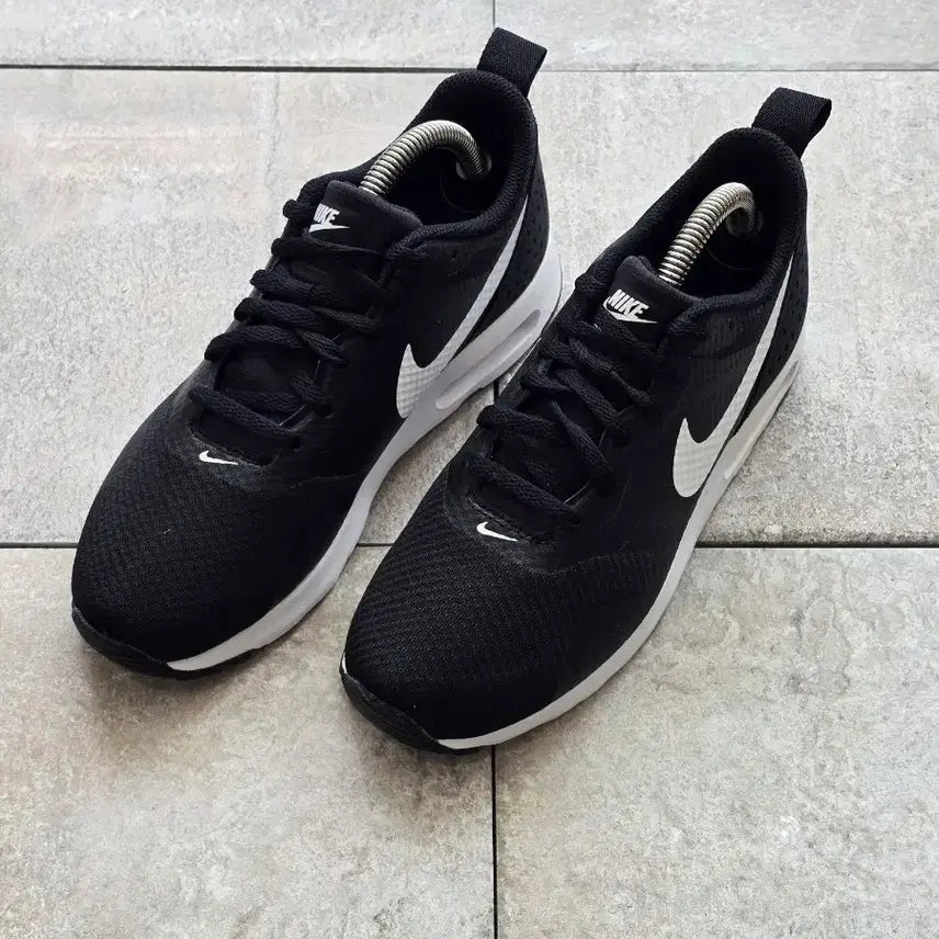 [BUNJANG] Nike Air Max Tavas Black Running Shoes / (235)나이키 에어맥스 타바스 블랙 운동화 런닝화