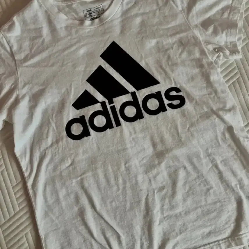 [BUNJANG] Adidas Trefoil Big Logo White Short Sleeve T-Shirt / 아디다스 트레포일 빅로고 화이트 반팔 티셔츠