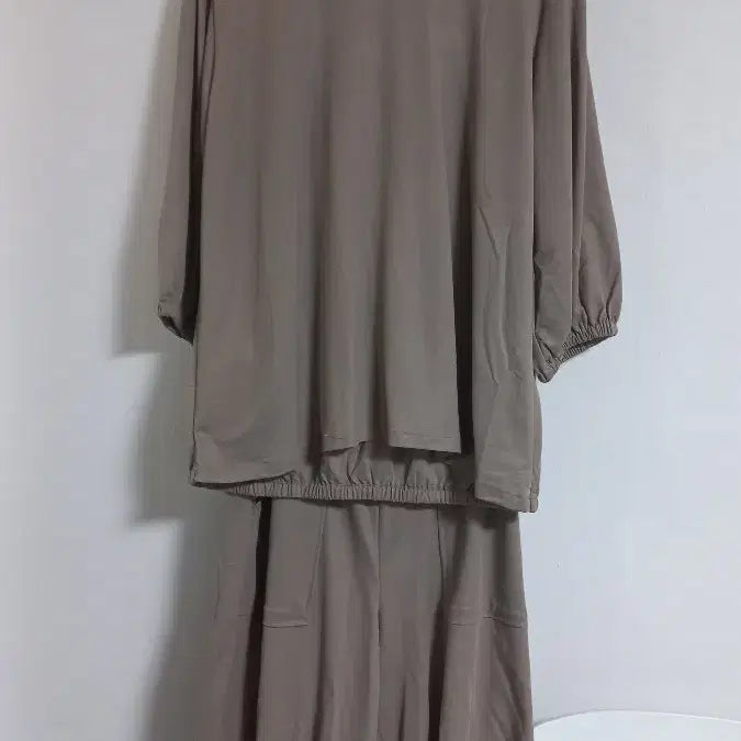 [BUNJANG] Paul & Joe Two-Piece Set Blouse and Pants (Size 77) - New / 폴앤조 블라우스와 바지 2종셋트 77  새상품