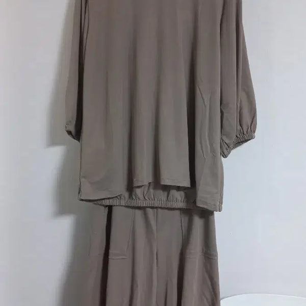 [BUNJANG] Paul & Joe Two-Piece Set Blouse and Pants (Size 77) - New / 폴앤조 블라우스와 바지 2종셋트 77  새상품