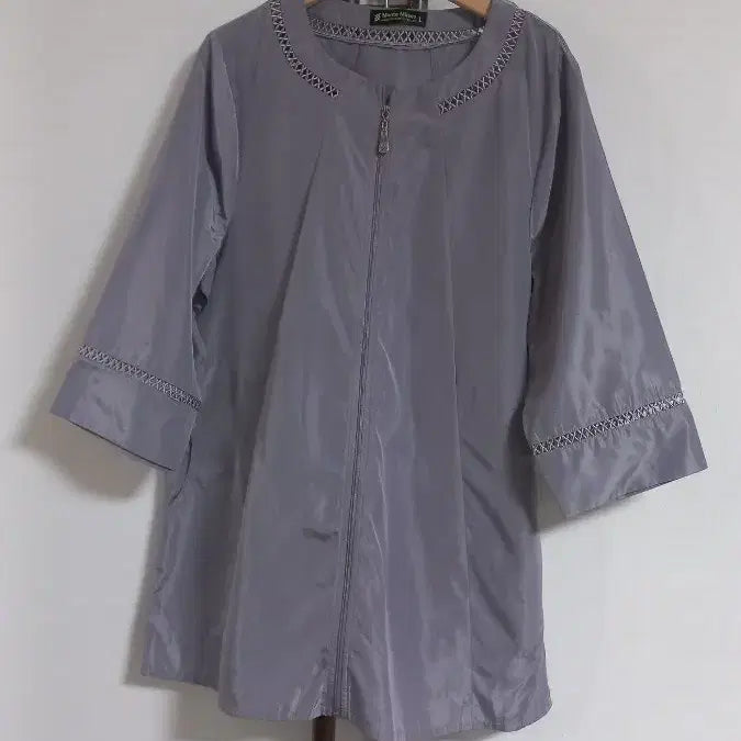 [BUNJANG] Monte Milano Round Neck Jumper (Size 77-88) / 몬테 밀라노 라운드넥 점퍼 77~88새상품