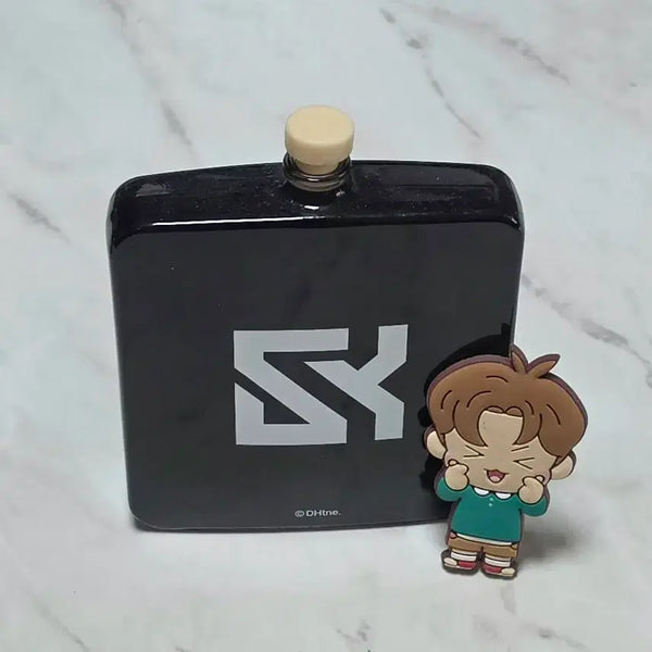 [BUNJANG] INFINITE Sunggyu Sungkyu Gyupyuzo Diffuser Bottle with Stick Holder / 인피니트 김성규 성규 디퓨저 규퓨저 공병 양도 판매 +스틱 홀더 굿즈