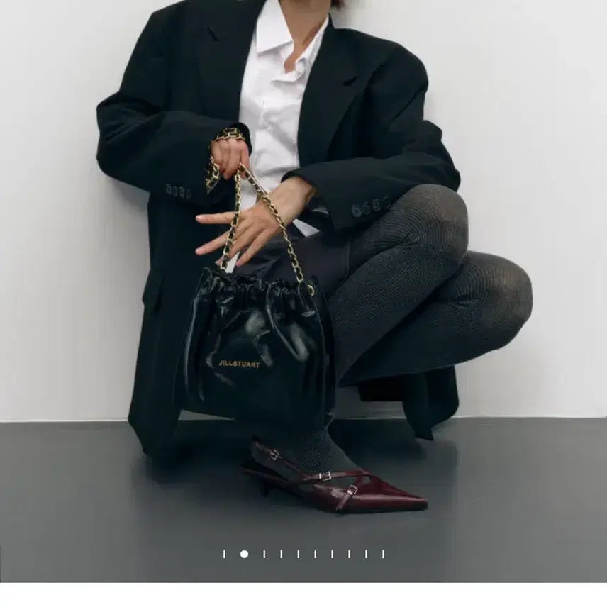 [BUNJANG] Jill Stuart Black Drawstring Chain Shoulder Bag S / 질스튜어트 드로우스트링 체인숄더백 s