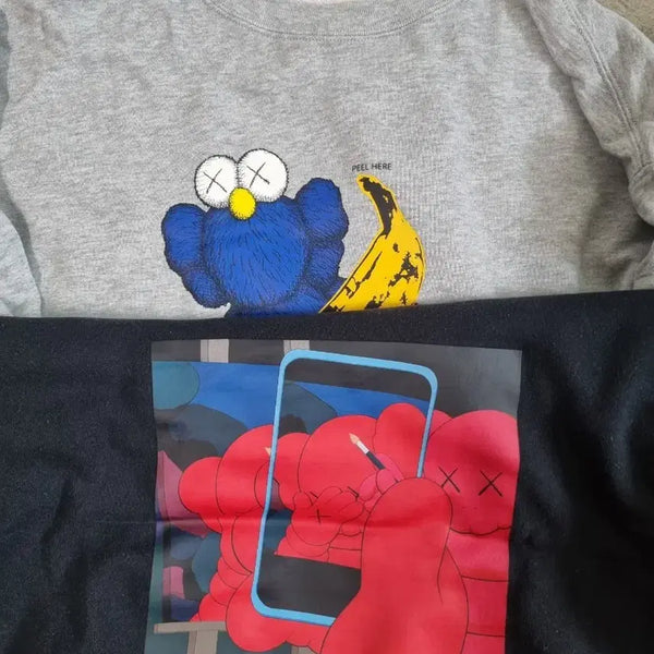 [BUNJANG] Uniqlo x Kaws Sweatshirts Bundle Set XL / (2벌 일괄) 유니클로 카우스 kaws 맨투맨 xl