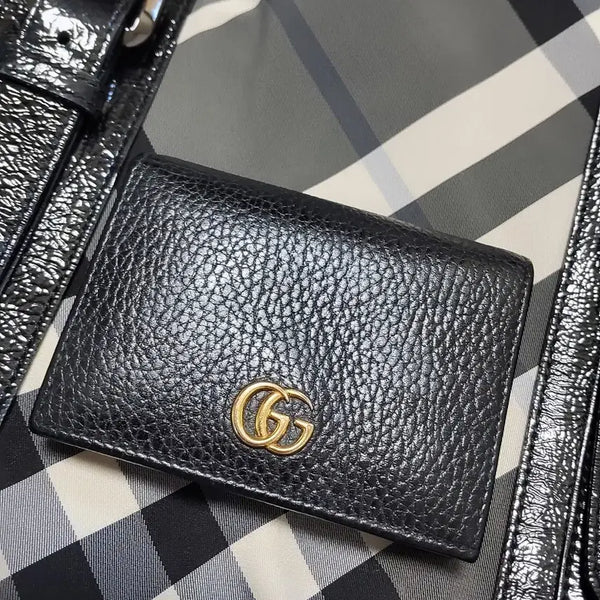 [BUNJANG] Gucci Leather Wallet with GG Logo / 구찌 지갑