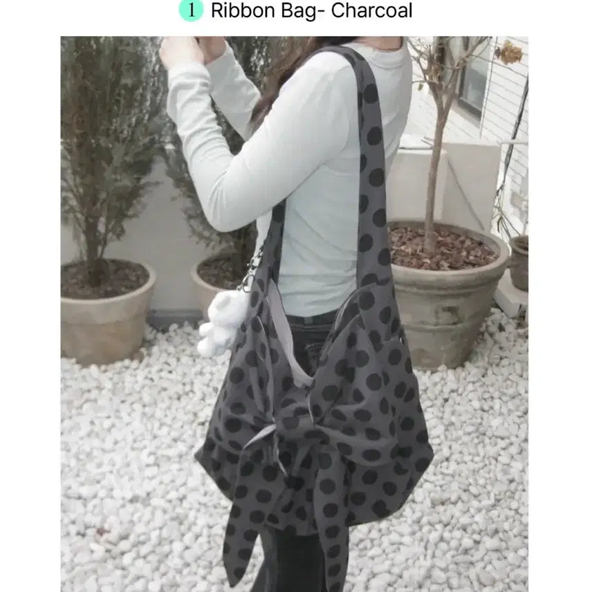 [BUNJANG] YUEKI Ribbon Bag Charcoal Shoulder Bag / 유에키 yueki 리본백 차콜 챠콜 가방 숄더백 에코백 콘서트가방