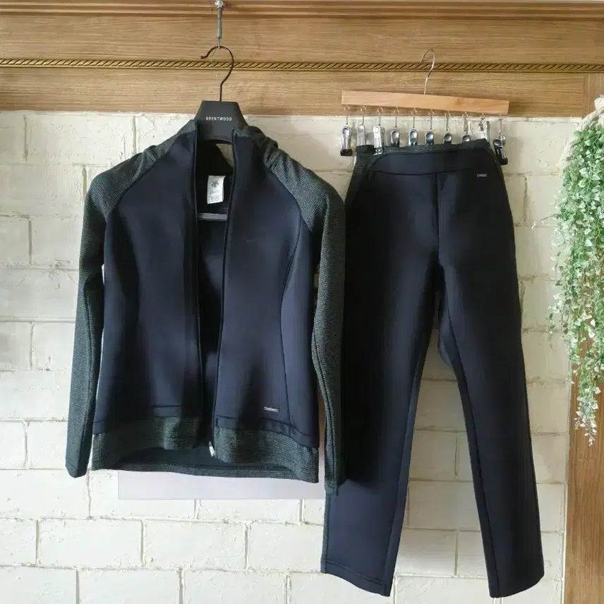 [BUNJANG] Descente Women's Training Set / 데쌍트 여성트레이닝세트 140에 40키로