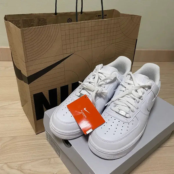 [BUNJANG] Nike Air Force 1 '07 All White Sneakers (280mm) / 에어포스1 올백 280 새상품