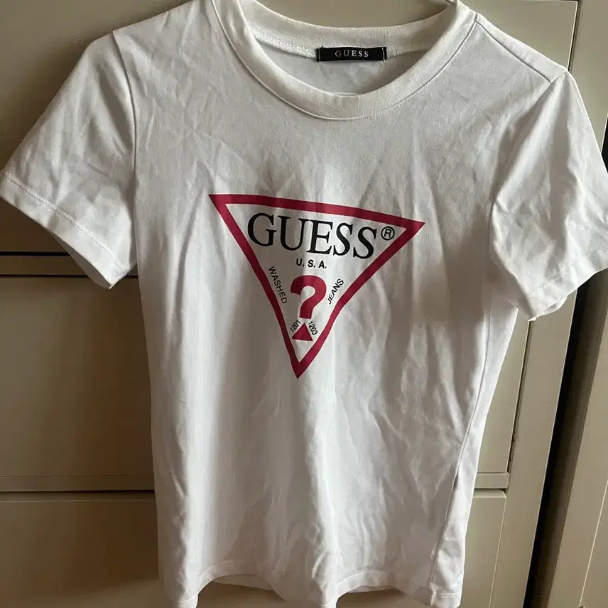 [BUNJANG] Guess T-Shirt / 게스 티셔츠