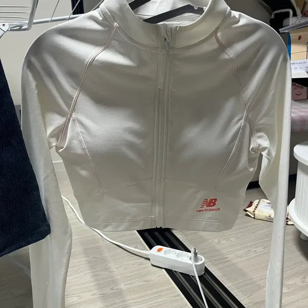 [BUNJANG] New Balance Rash Guard XS / 뉴발란스 레쉬가드 XS