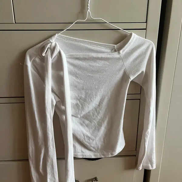 [BUNJANG] Women's Off-Shoulder T-Shirt / 여성 오프숄더 티셔츠