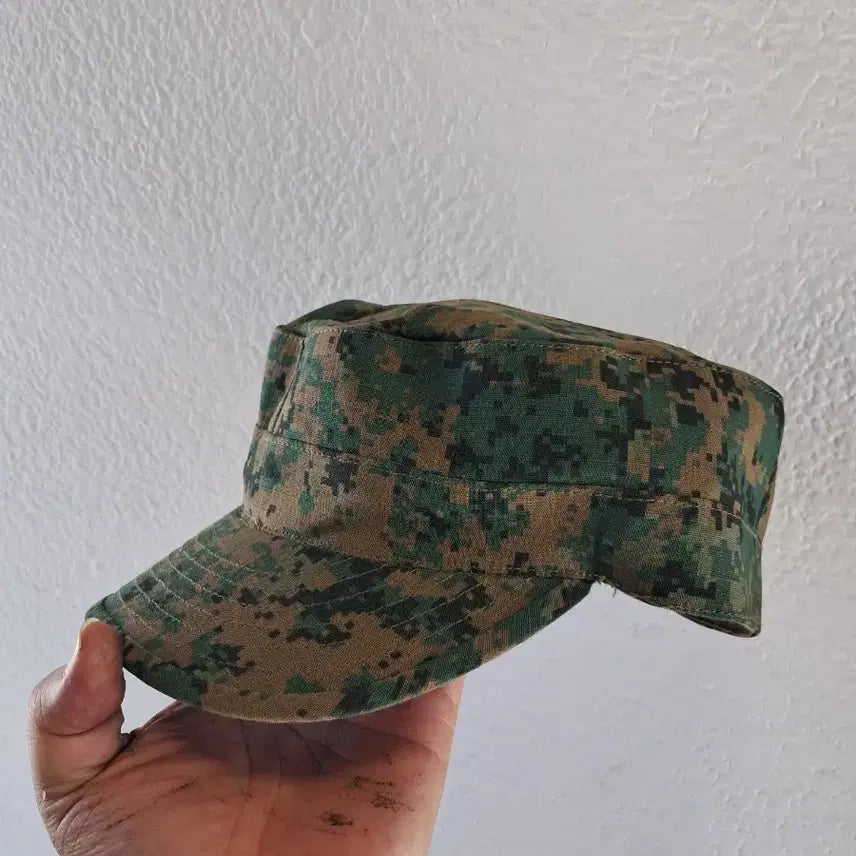 [BUNJANG] Uniform Collector Pixel Camouflage Pattern Octagonal Hat (Singapore Army Combat Hat) / 유니폼콜렉터/픽셀 카모플라쥬 패턴의 팔각모 [싱가폴육군전투모]
