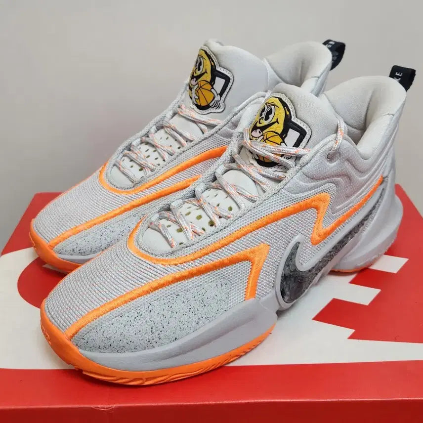 [BUNJANG] Nike Cosmic Unity 2 EP Wolf Grey Orange Basketball Shoes 250mm / (새상품급)나이키 코스믹 유니티 2 EP 울프 그레이 오렌지 250mm 농구화
