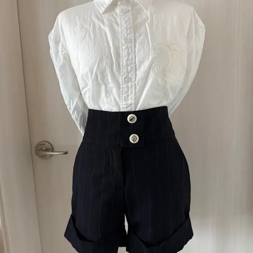 [BUNJANG] JOHNSON Wool Silk Shorts Size 4 / JOHNSON 울 실크 반바지 4