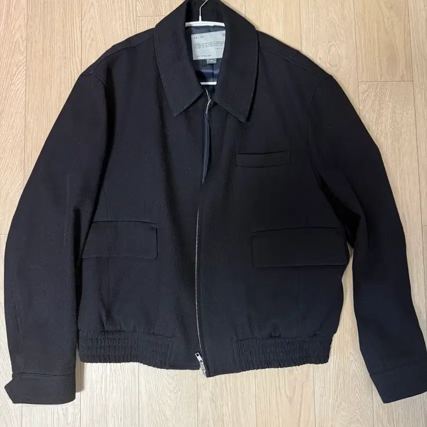 [BUNJANG] Bellie Diagonal Blouson Jacket Black 105 / 벨리에 다이에그널 블루종 105