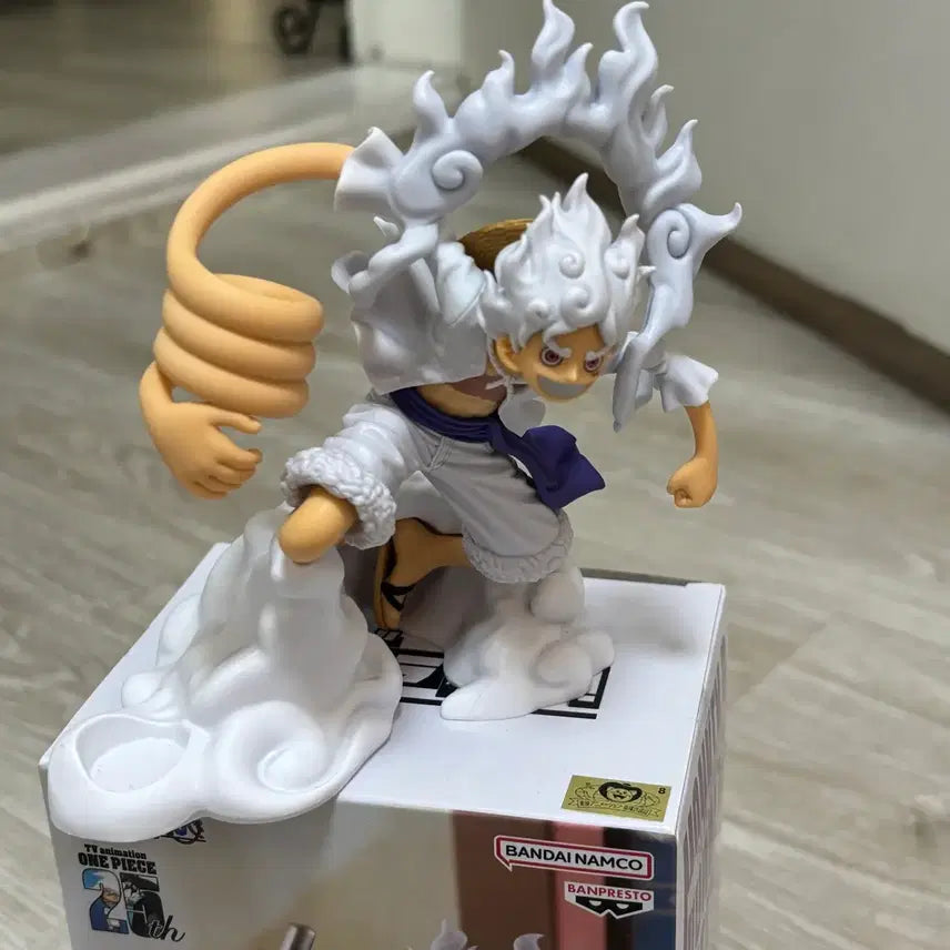 [BUNJANG] One Piece Luffy Gear 5 Pen Holder Figure / 원피스 니카 루피 기어5 펜꽂이 피규어