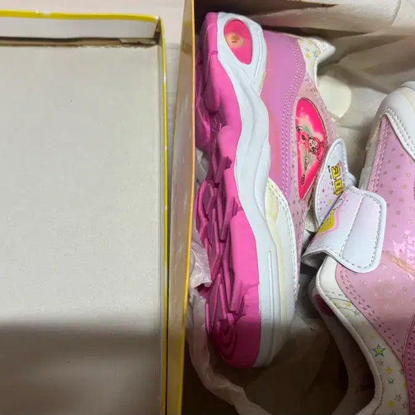 [BUNJANG] Artis Comi Star Fairy Character Sneakers / 아티스 별나라요정 코미 캐릭터 운동화 새상품