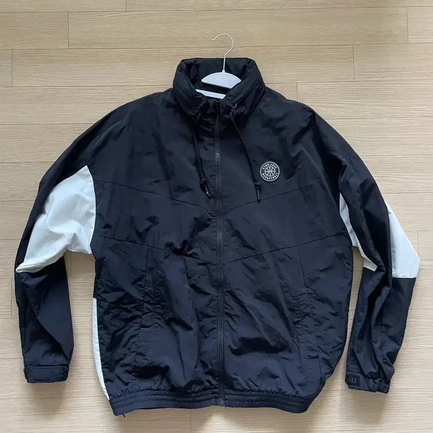 [BUNJANG] NBA Windbreaker Jacket Black White / NBA 바람막이 자켓 블랙 화이트