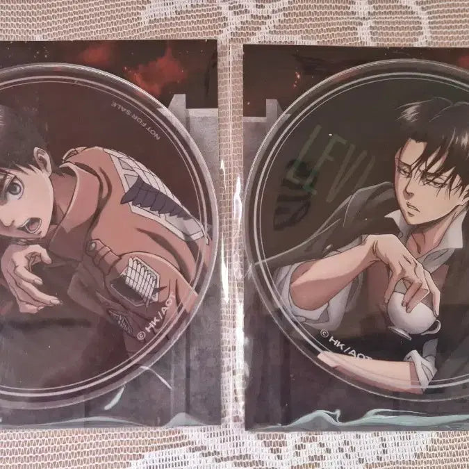 [BUNJANG] Attack on Titan Sprint Acrylic Cup Coaster Bundle Set Levi + Eren / 진격의 거인 스프린트 아크릴 컵 코스터 리바이+에렌 일괄