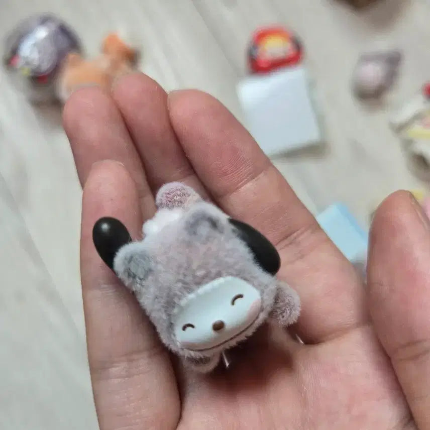 [BUNJANG] Pochacco Raccoon Gacha Figure / 포차코 너구리 가챠