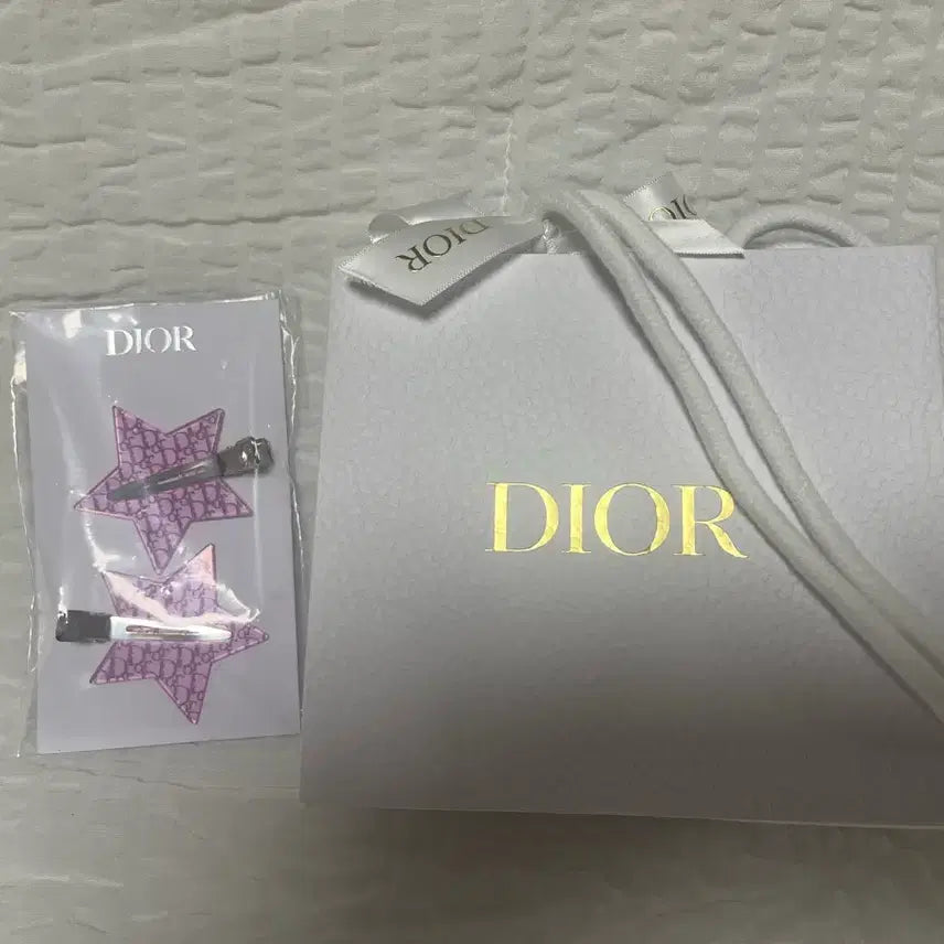 [BUNJANG] Dior Beauty Star Hairpin Set (Sealed) / 미개봉 디올 뷰티 별 헤어핀 새상품