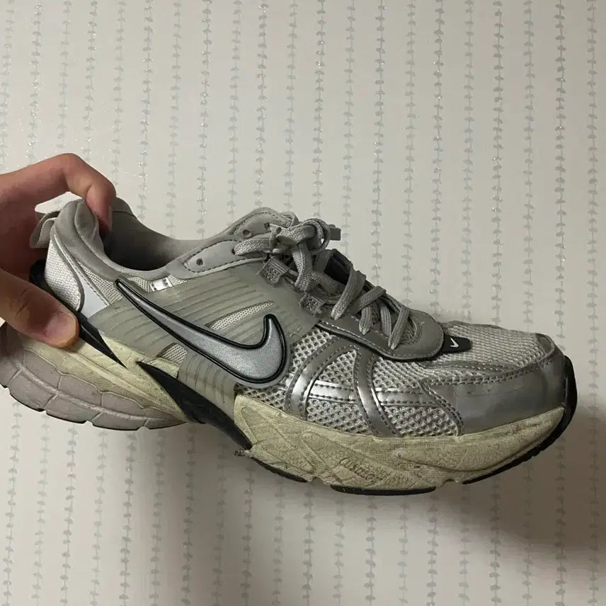 [BUNJANG] Nike V2K Run Silver (270) / 나이키 V2K런 270 실버