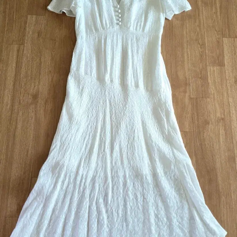 [BUNJANG] Sisley Asymmetric Long Dress White Size 55 / 시슬리 화이트 롱원피스 55
