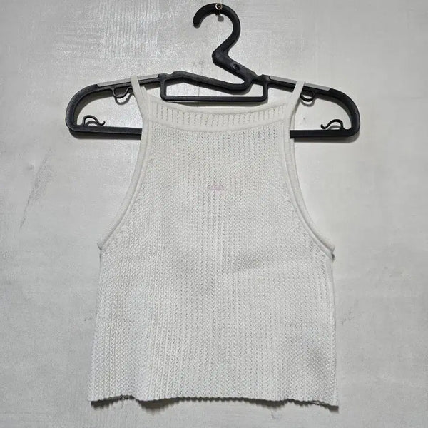 [BUNJANG] Ethos Logo Knit Sleeveless Top / 에토스  로고 니트 슬리브리스